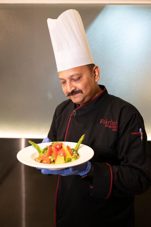 Fairfield By Marriott Agra Hotell Agra  Exteriör bild