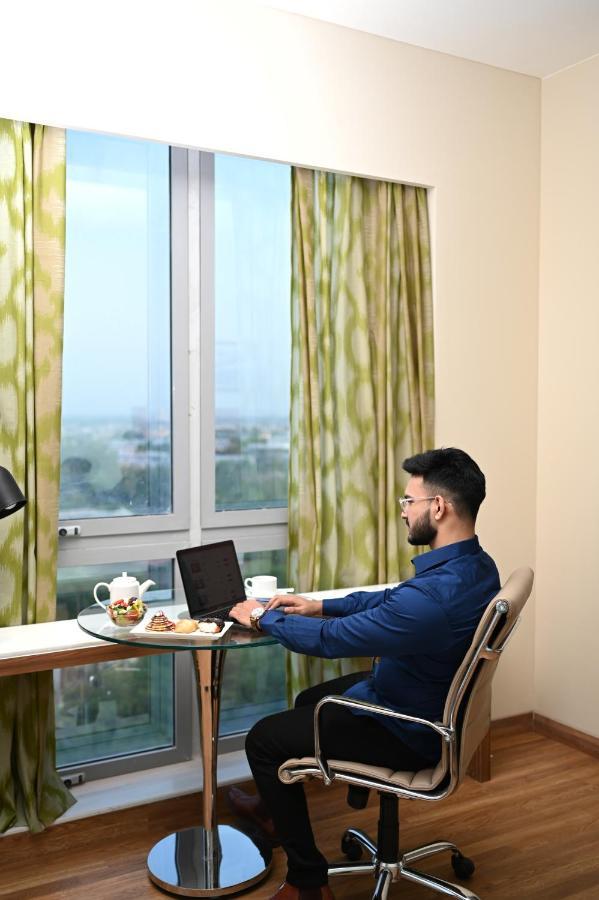 Fairfield By Marriott Agra Hotell Agra  Exteriör bild